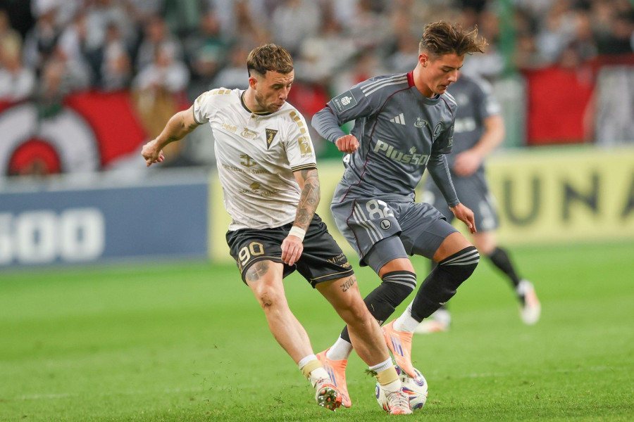 NAJLUĐA LIGA NA SVETU: Prvog i poslednjeg deli 11 bodova, najlegendarniji tim u zoni ispadanja! (TABELA)