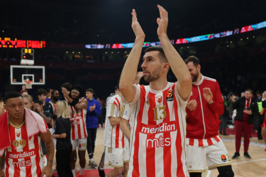 Zvezda koja odbija da bude na kolenima!