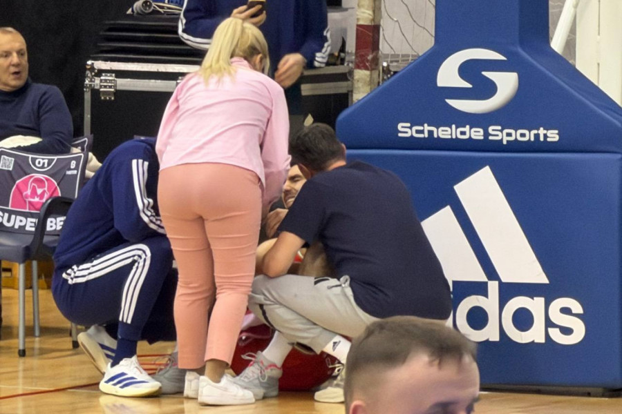 DRAMA NA NOVOM BEOGRADU: Ognjen Dobrić ostao na zemlji, pa otišao u svlačionicu! Evo šta mu se desilo! (FOTO)