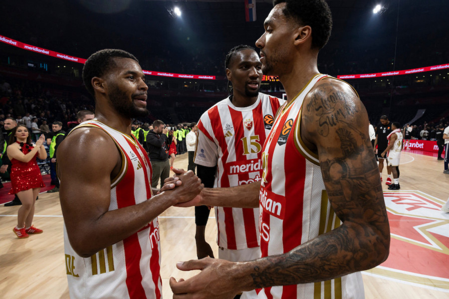 EVO KAKO IZGLEDA TABELA EVROLIGE NAKON POBEDE ZVEZDE I PORAZA PARTIZANA: Baš važan trijumf za crveno-bele, dok crno-beli pognute glave moraju dalje!