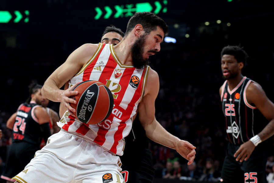 ZVEZDA - EFES: Crveno-beli na krilima niškog trofeja idu po novu evroligašku pobedu!