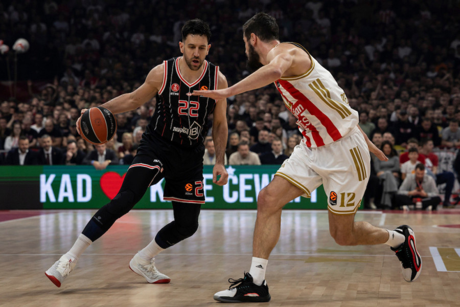 TEŠKO DA STE VIDELI LUĐI KOŠ: Nije mogao da veruje šta je uradio, reagovala Evroliga (VIDEO)