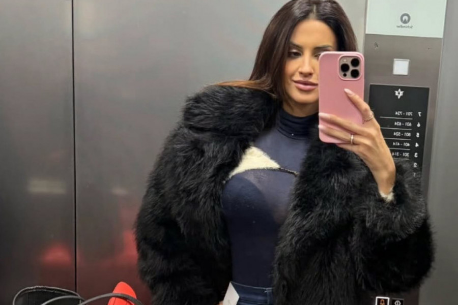 VRELOOO: Superatraktivna Eleonora raspametila navijače! Nakon utakmice počela da se skida (VIDEO)