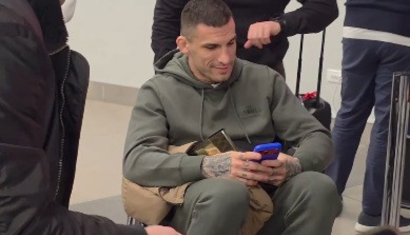 SPORTISSIMO DOČEKAO DŽOKERA: Aleksandar Ilić u kolicima stigao iz Minhena (VIDEO)