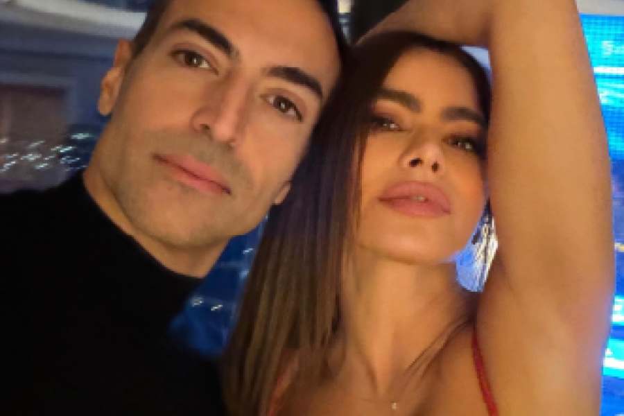 ŠOK NA SUPERBOLU! U 53. godini pokazala više nego što je iko očekivao - kako je skinula jaknicu, TAKO SU POPADALE VILICE (FOTO)