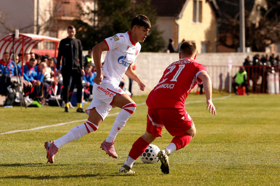 HIT U DOBANOVCIMA: Budućnost i Zvezda na teren izašli uz himnu Lige šampiona! (VIDEO)