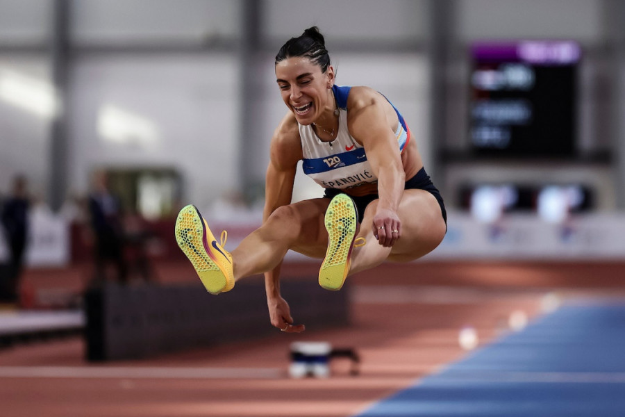 SPEKTAKL! Ivana Španović u prvom skoku oborila rekord, pa ga onda još popravila!