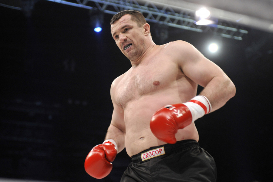 VRAĆA SE CRO COP? FNC kuva spektakl decenije – fanovi traže megdan protiv aktuelnog šampiona!