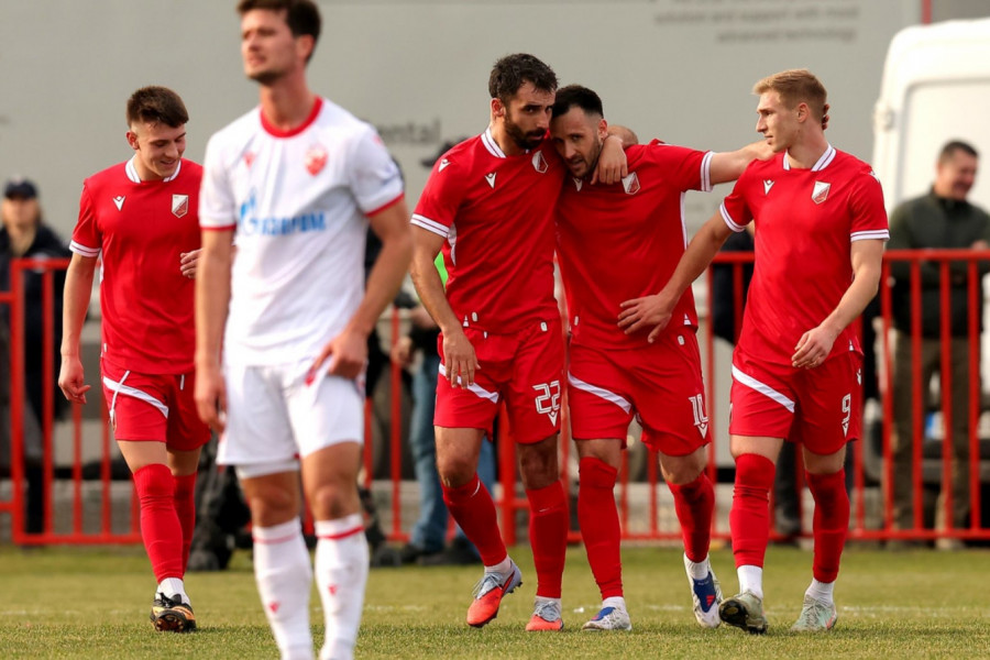 DAN POSLE ISTORIJSKE UTAKMICE ISKUSNI KREATOR IGRE CENTRALNA FIGURA U DOBANOVCIMA: Milan Janjić “zlatna  kopačka” Budućnosti!