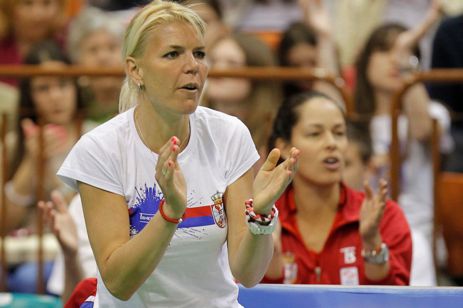 SRBIJA ZAVIJENA U CRNO! Poginula Tatjana Ječmenica