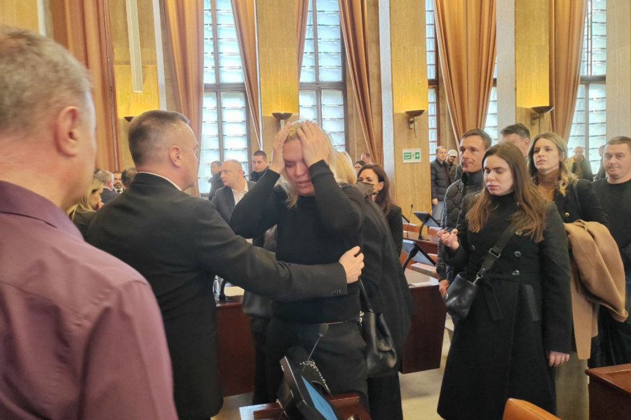 STRAŠNE SCENE U NOVOM SADU: Sestra Tatjane Ječmenice grca u suzama, a tek Dragana Bekvalac... (VIDEO)