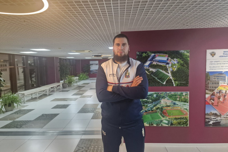 BIO SAM SA VRHUNSKIM BOKSERIMA U RINGU...: Sanel Hasanović siguran pred spektakl u Sočiju! (VIDEO)