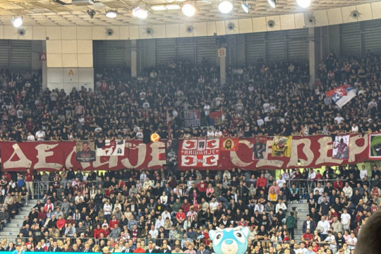 DELIJE ODALE POŠTU NAVIJAČU PARTIZANA: Ovako su ga se setile na godišnjicu smrti (VIDEO)