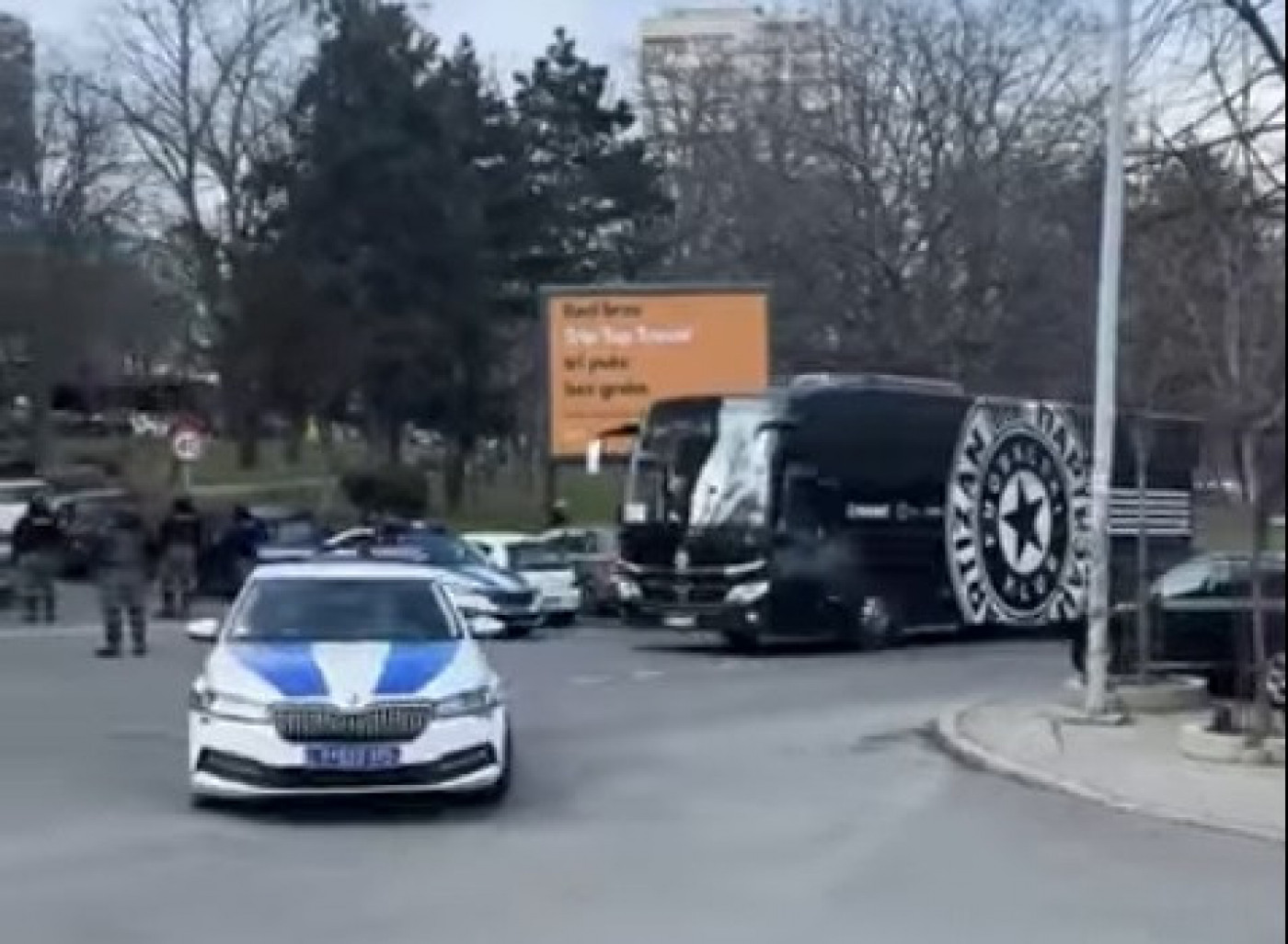 Dolazak igrača Partizana na večiti derbi