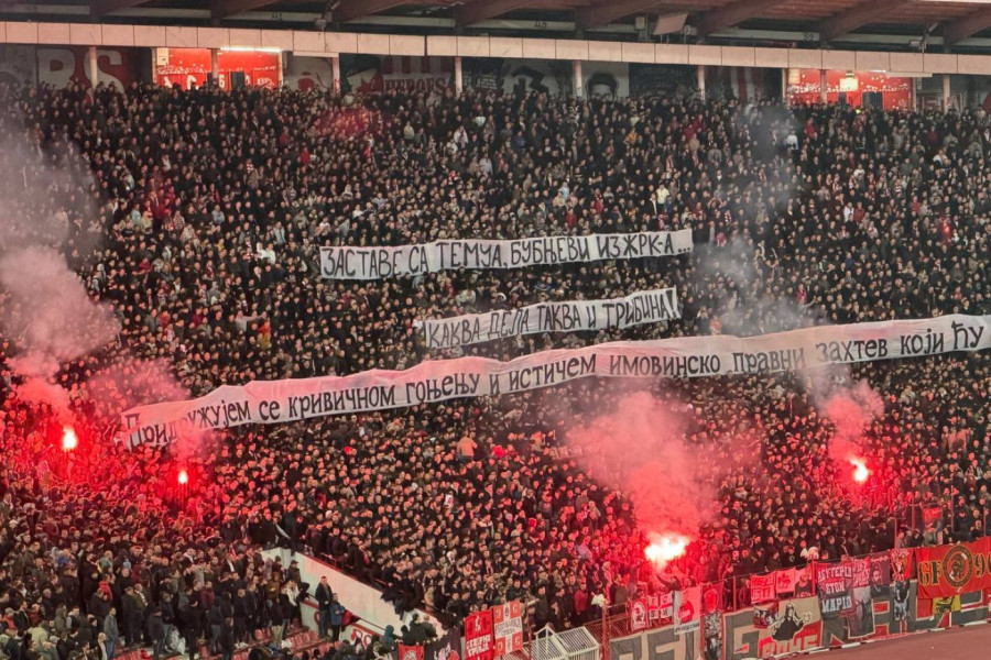 DELIJE "UPROPASTILE" GROBARE: Zastave sa Temua...(FOTO)