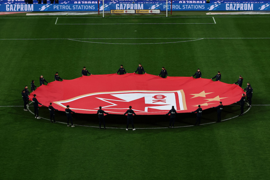 LUDNICA NA MARAKANI: Umalo tuča na zapadnoj tribini, pogledajte ružne scene tokom večitog derbija! (VIDEO)