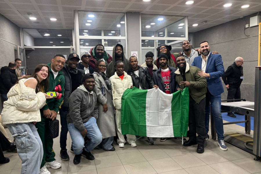 HIT SCENA NAKON POBEDE ZVEZDE: Nigerijci okupirali Arenu, pa stali sa Monekeom (VIDEO)