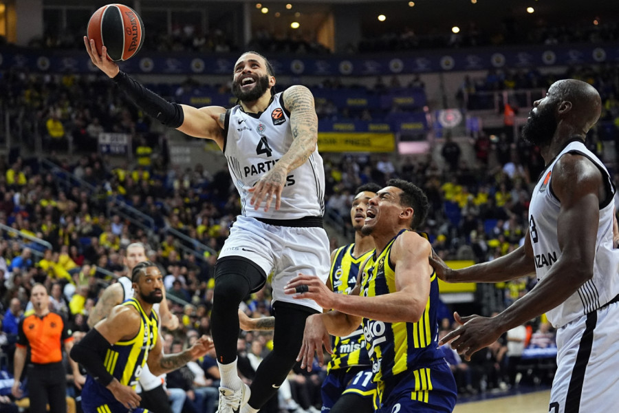 VAŠINGTON ZBUNIO GROBARE! Ovaj potez niko nije razumeo - KRENULA POLEMIKA NA DRUŠTVENIM MREŽAMA (VIDEO)