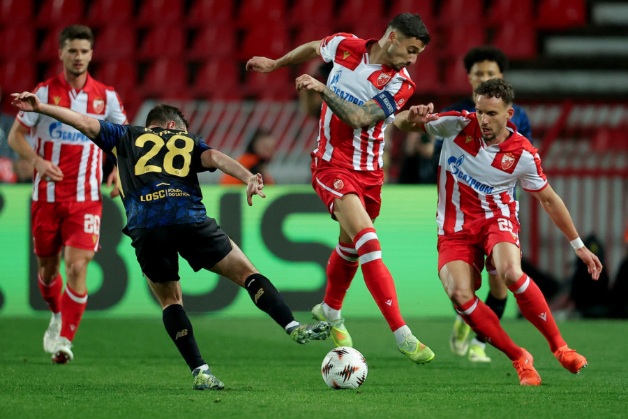 BUDI SE STADION: Zvezda sve konkretnija na polovini protivnika! (VIDEO)
