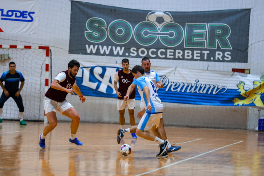 OSTAO JOŠ JEDAN MEČ U FUTSAL TAKMIČENJU: NIS i GSP u bizi za trofej u 17. Soccer zlatnom kupu
