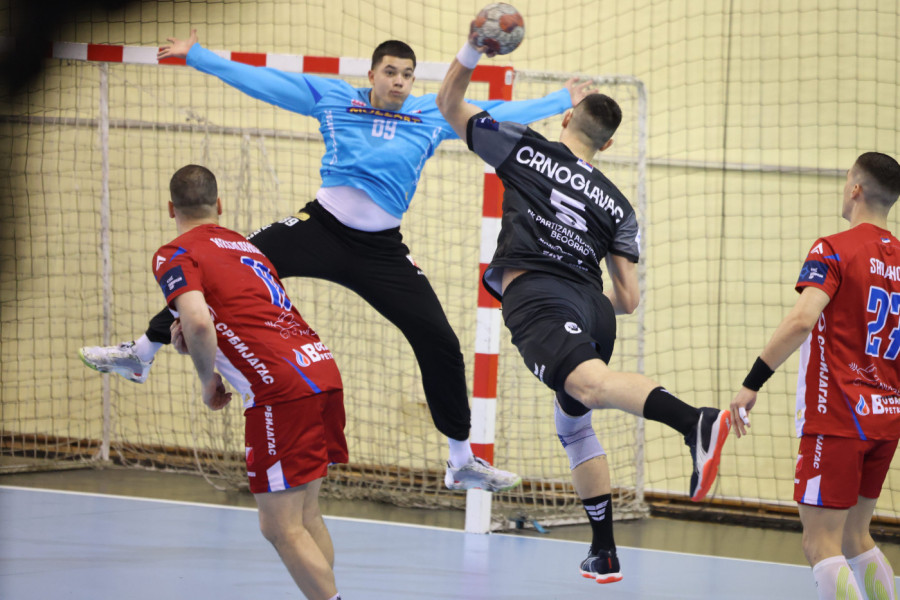 PIROVA POBEDA VOJVODINE: Partizan zadržao prvo mesto!