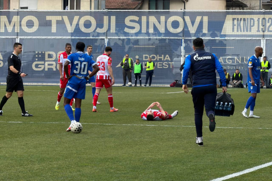 KATASTROFA ZA ZVEZDU U PAZARU: Dva ključna igrača morala da napuste teren u prvom poluvremenu!