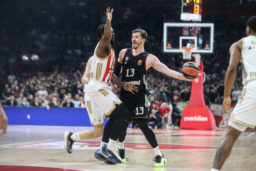 NOVI UGOVOR! Bajern nagradio Obsta!