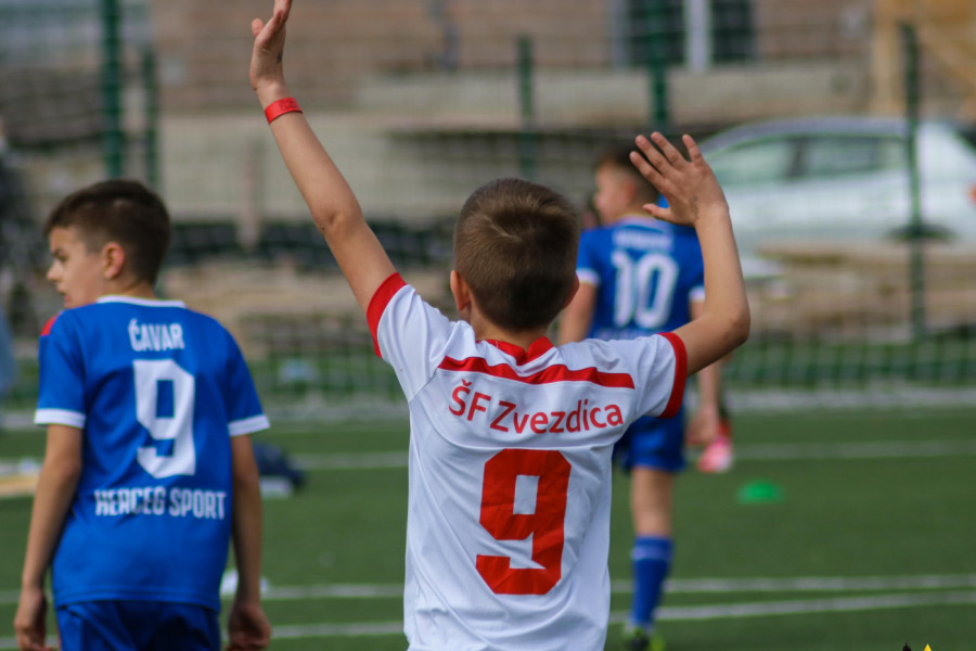 TREBINJE SPREMNO ZA FUDBALSKI SPEKTAKL: Počinje Turnir prijateljstva (VIDEO)