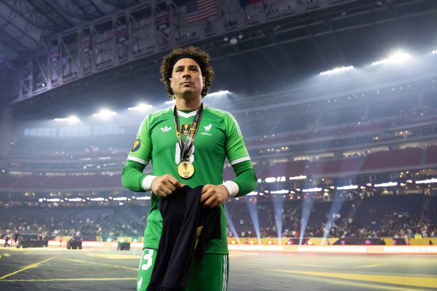 FUDBALSKA BOMBA: Vraća se Giljermo Očoa!