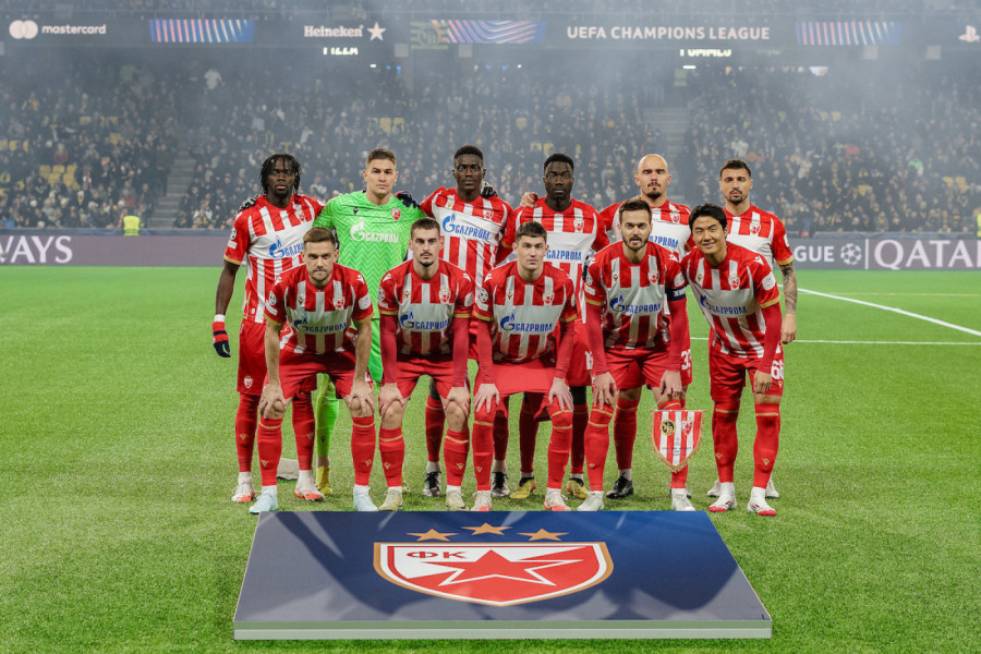 UŽASNA POVREDA: Bivšem asu Zvezde pukla noga nasred utakmice! (FOTO)