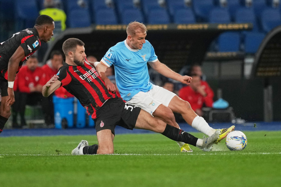 INTER IM POKLONIO ŠANSU, ONI JE PROSULI: Lacio udaljio Milan od Skudeta, Marušić ponovo koban po favorite!