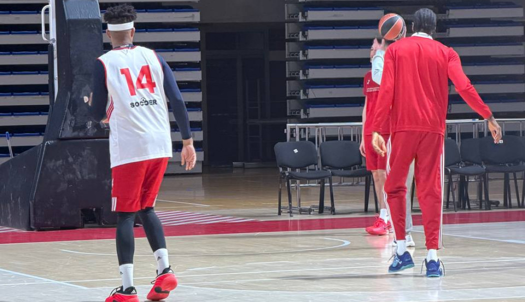 ŠTA TO NOSE KOŠARKAŠI ZVEZDE?! Bilo nam je simpatično kako su se spremili za trening (FOTO, VIDEO)