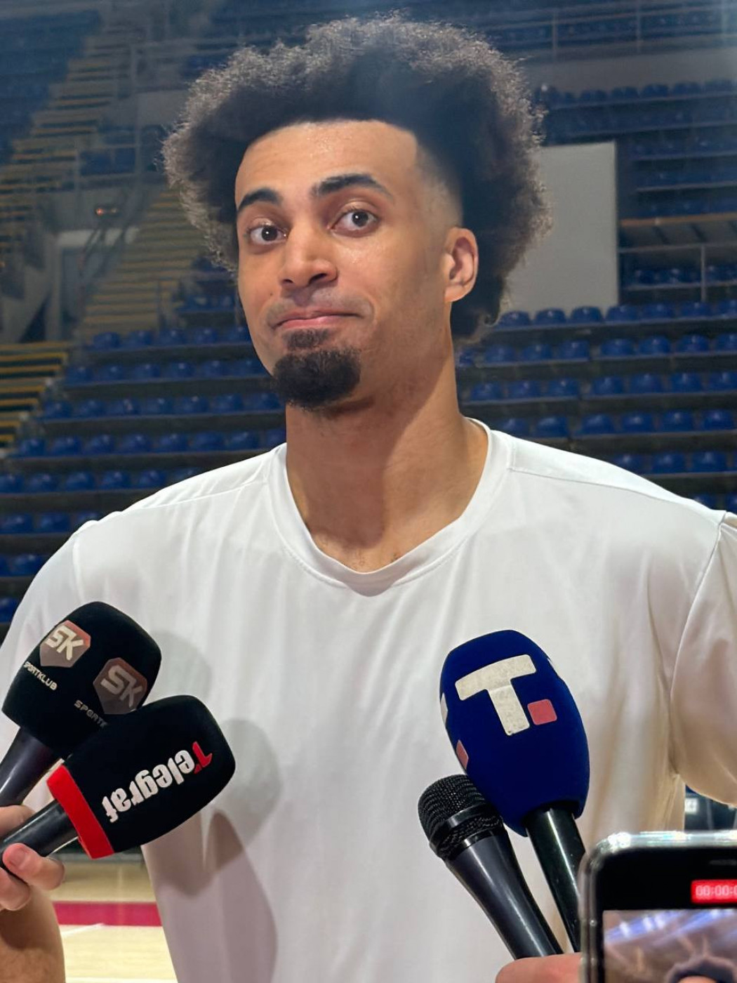 Džordan Nvora otkrio da li ostaje u Zvezdi