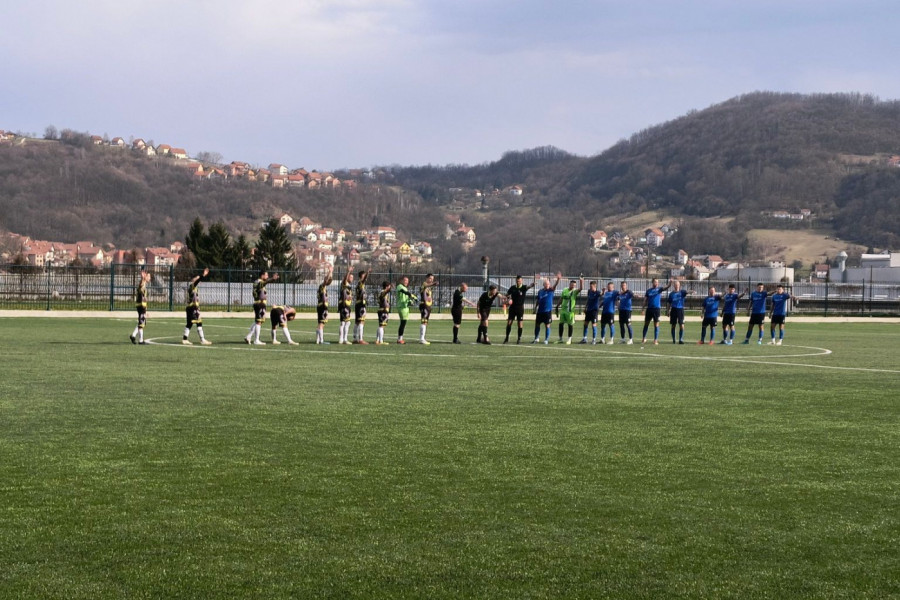 FUDBAL KAKAV ŽELIMO: Atmosfera za primer - da je više ovakvih mečeva! (VIDEO)
