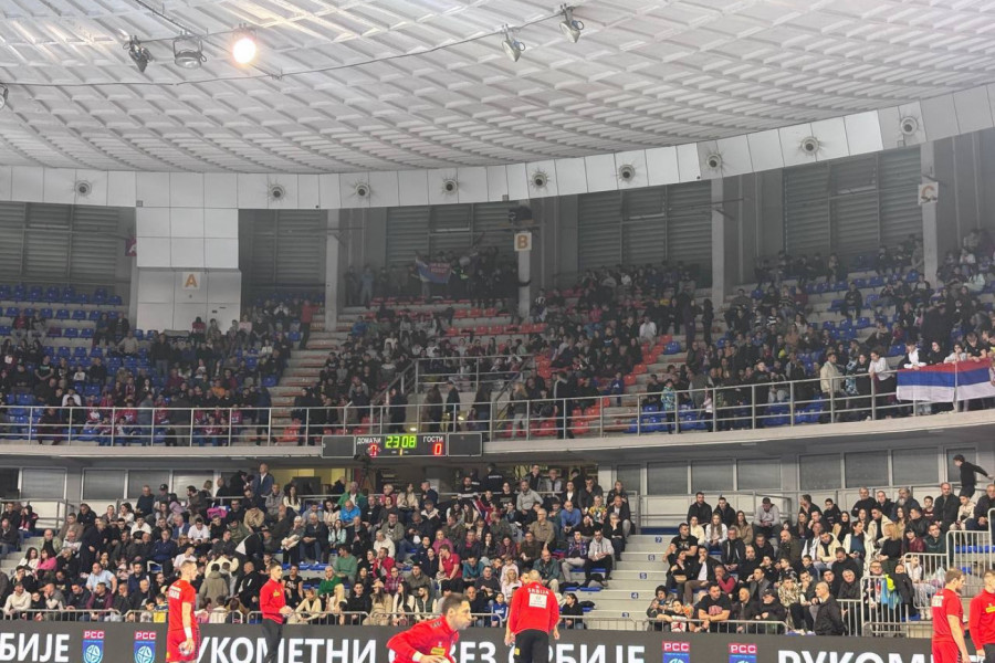 BRAVO NIŠLIJE: Pogledajte atmosferu pred važan meč Srbije u borbi za SP! (VIDEO)