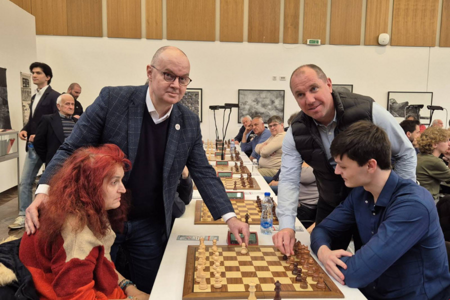 SPEKTAKL U NIŠU: Na šahovskom turniru više od 350 takmičara