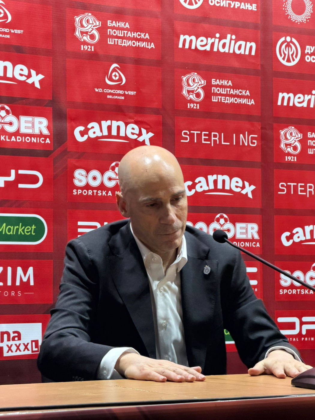 Konferencija Đoana Penjaroje posle poraza Partizana od Zvezde