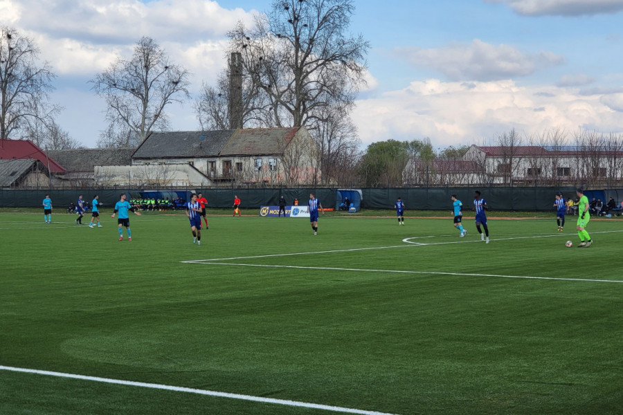 "GUMARI" POKVARILI SLAVLJE: Trajal se domogao boda u završnici susreta