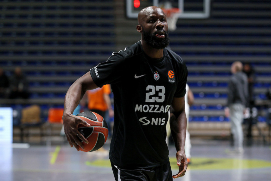 DŽEKIRI SE HITNO OBRATIO GROBARIMA: Košarkaš Partizana poručio šta žele od navijača (VIDEO)