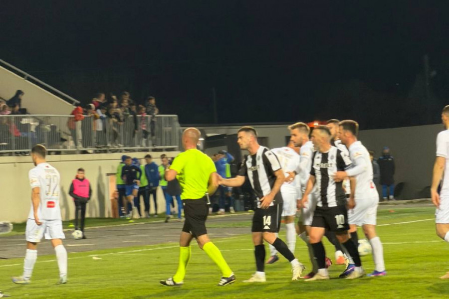 PARTIZANU SREĆNIJI PENALI: Crno-beli teškom mukom slomili Budućnost