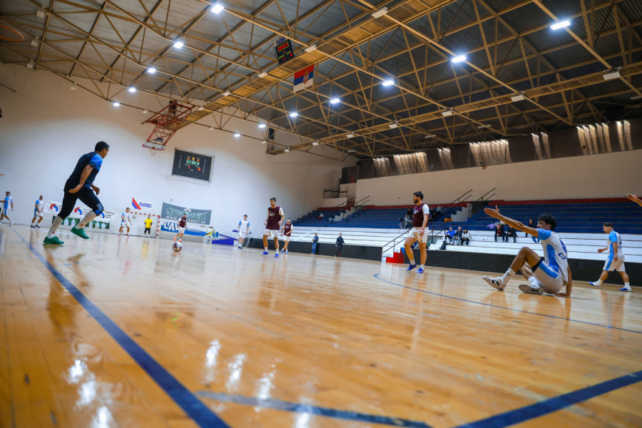 AU, KAKVO POLUFINALE FUTSAL TAKMIČENJA U SLODESU: El klasiko! GSP i Vodovod u finalu 17. Soccer Zlatne lige!