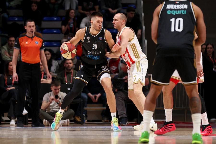 SUDAR U PIONIRU JE POČEO: Zvezda oslabljena napada Dubai!