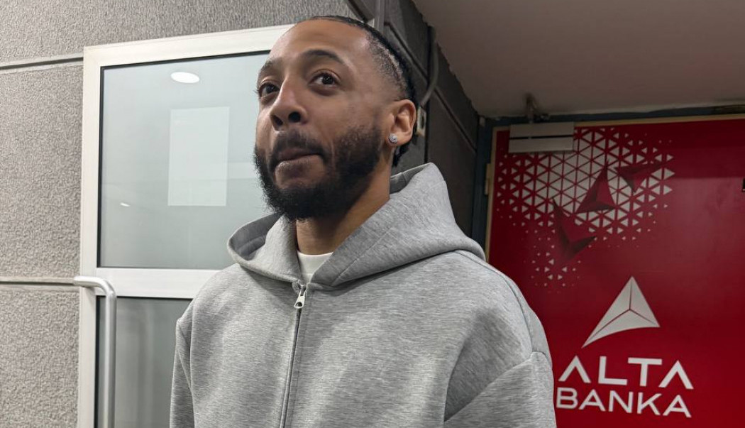 "PREGOVORI IDU U PRAVOM SMERU": Karlik Džons progovorio o novom ugovoru! (VIDEO)