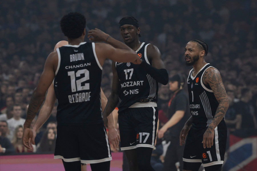 BIVŠI OBRADOVIĆEV SAIGRAČ ŠOKIRAO: Legenda Partizana zna zašto su pobedili Zvezdu