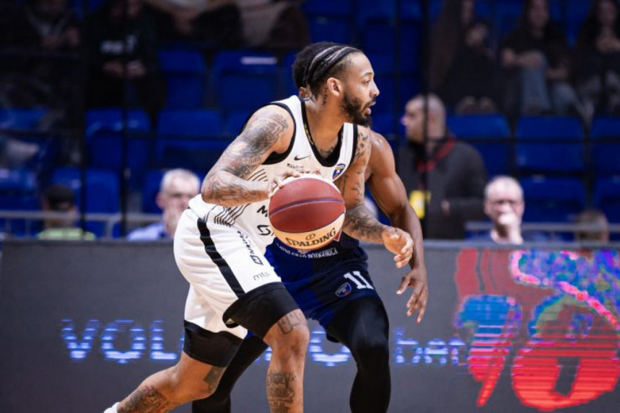 KAKVA PODRŠKA ZA PARTIZAN: I on je u hali u Istanbulu (FOTO)