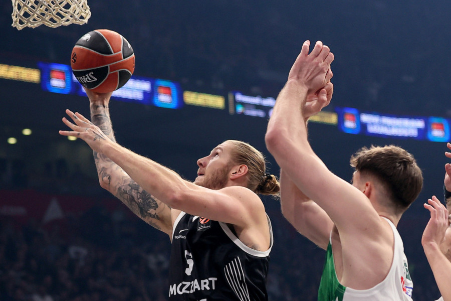 GOSTI NA PRAGU DVOCIFRENE PREDNOSTI: Napad za sada muči crno-bele