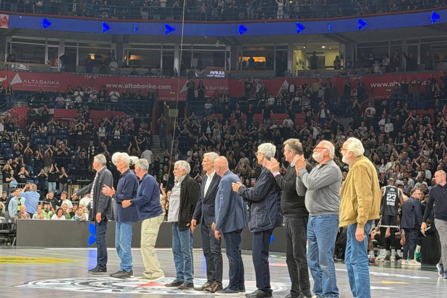BILA JE TO POSEBNA GENERACIJA: Grobari pozdravili svoje legende pred početak meča sa Baskonijom
