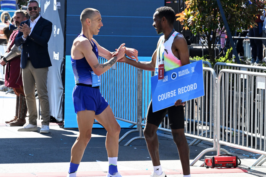 "OSEĆAM SE KAO KOD KUĆE": Makedonac oduševio Beograd, uzeo 3.000 evra i poslao MOĆNU poruku celom Balkanu! (VIDEO)