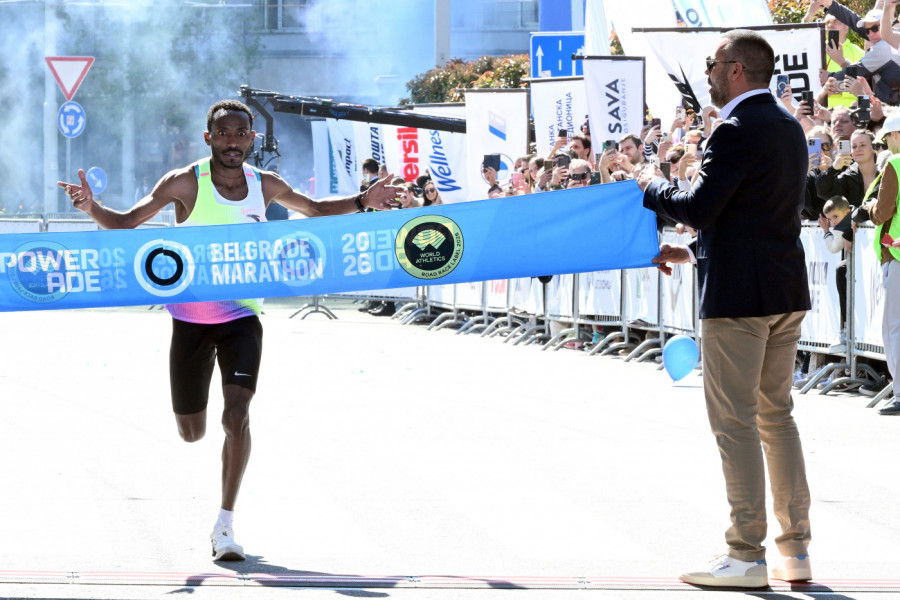PUNE KOVERTE ZA ŠAMPIONE: Evo koliko su novca zaradili pobednici Beogradskog maratona!