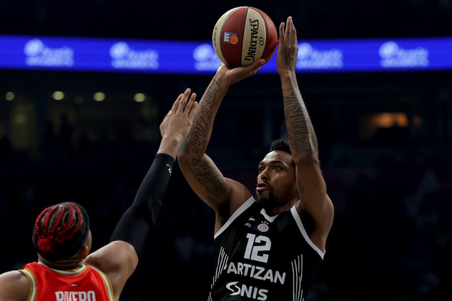 ZVEZDA UZVRAĆA PUNOM PAROM: Crveno-beli u naletu, istopila se ogromna prednost Partizana!